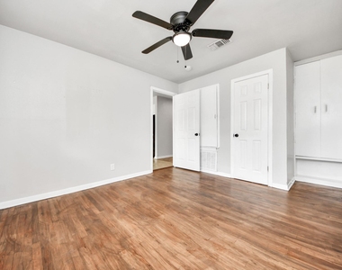 505 Jasmine Street - Photo Thumbnail 17