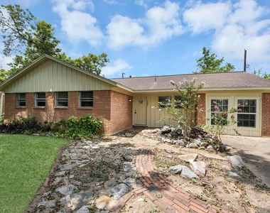 505 Jasmine Street - Photo Thumbnail 5
