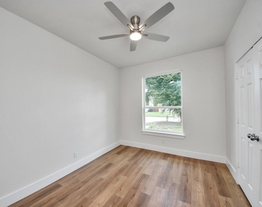 22814 Pebworth Place - Photo Thumbnail 31