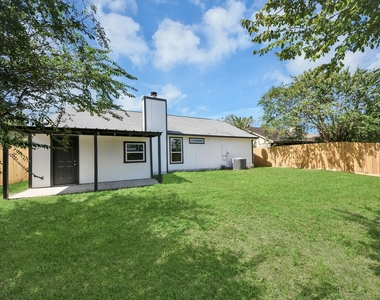 22814 Pebworth Place - Photo Thumbnail 7