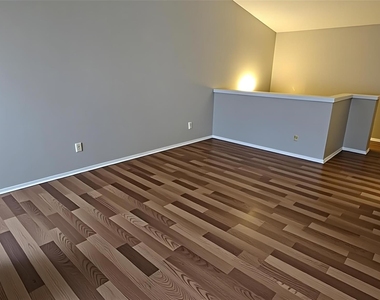 6633 W Airport Boulevard - Photo Thumbnail 9
