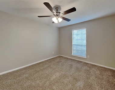 3126 Silver Springs Court - Photo Thumbnail 11
