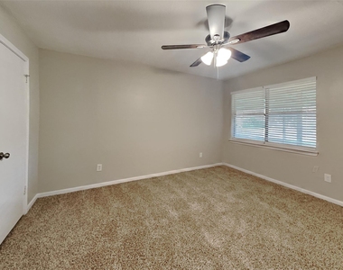 3126 Silver Springs Court - Photo Thumbnail 13
