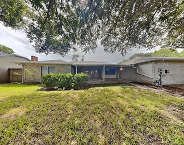 3126 Silver Springs Court - Photo Thumbnail 16