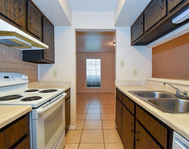1522 Beaumont Road - Photo Thumbnail 8