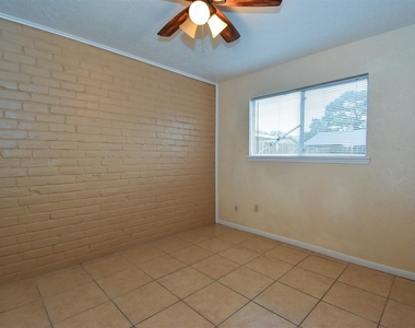 1522 Beaumont Road - Photo Thumbnail 17