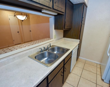 1522 Beaumont Road - Photo Thumbnail 6