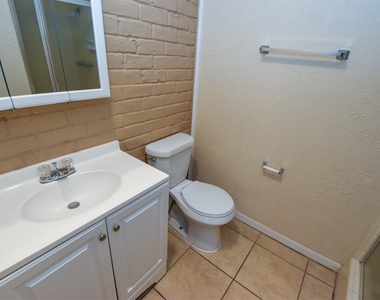 1522 Beaumont Road - Photo Thumbnail 13