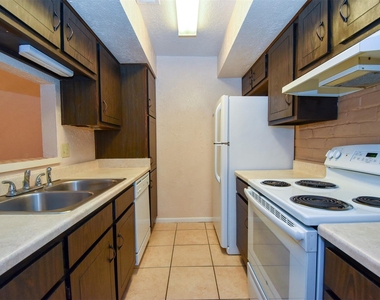 1522 Beaumont Road - Photo Thumbnail 5