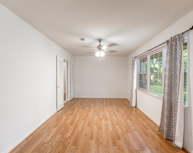 10902 Saint Marys Lane - Photo Thumbnail 5