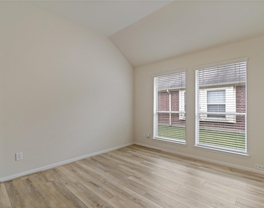 12804 Flat Creek Drive - Photo Thumbnail 18