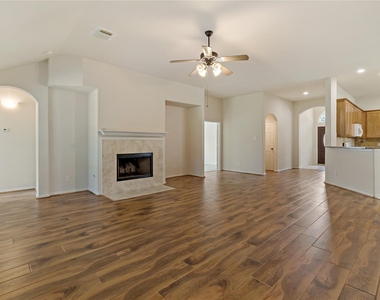 12804 Flat Creek Drive - Photo Thumbnail 4