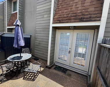 424 15th Street - Photo Thumbnail 13