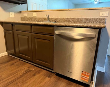 3028 Avenue M - Photo Thumbnail 3