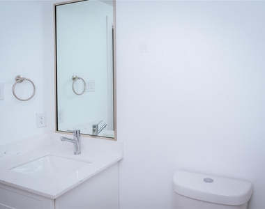 6728 Peerless Street - Photo Thumbnail 21