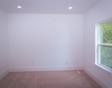 6728 Peerless Street - Photo Thumbnail 12