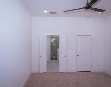 6728 Peerless Street - Photo Thumbnail 11