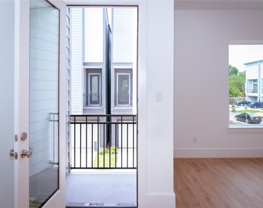 6728 Peerless Street - Photo Thumbnail 19