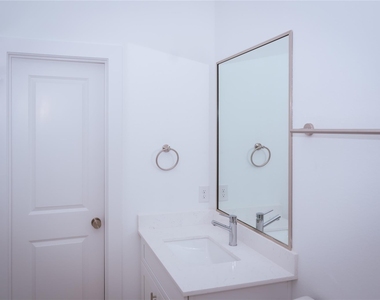 6728 Peerless Street - Photo Thumbnail 26