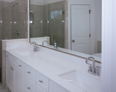 6728 Peerless Street - Photo Thumbnail 15