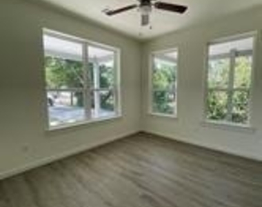 313 2nd Street - Photo Thumbnail 9