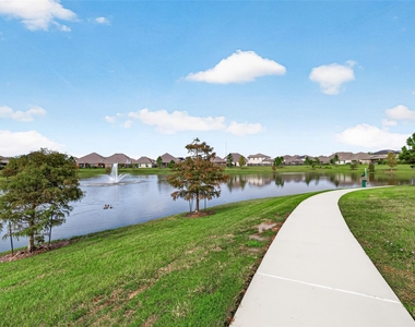 4403 Silvergrass Lane - Photo Thumbnail 47