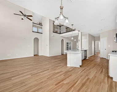 4403 Silvergrass Lane - Photo Thumbnail 20