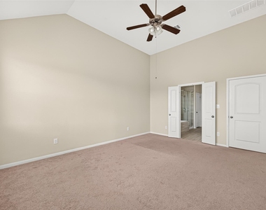 4403 Silvergrass Lane - Photo Thumbnail 24