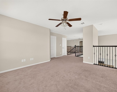 4403 Silvergrass Lane - Photo Thumbnail 37