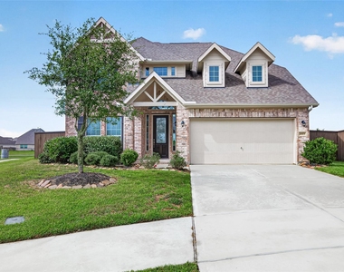 4403 Silvergrass Lane - Photo Thumbnail 2