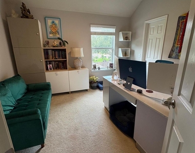 10411 Black Sands Drive - Photo Thumbnail 7