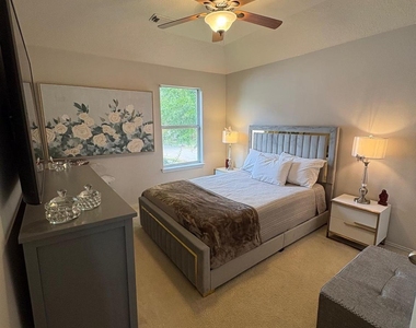 10411 Black Sands Drive - Photo Thumbnail 5