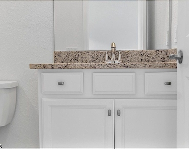 14882 Portico Boulevard - Photo Thumbnail 10