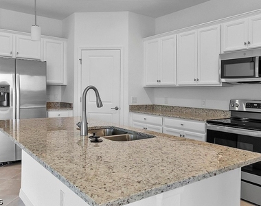 14882 Portico Boulevard - Photo Thumbnail 17
