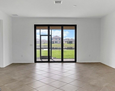 14882 Portico Boulevard - Photo Thumbnail 6