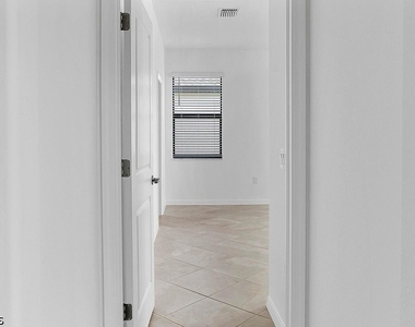 14882 Portico Boulevard - Photo Thumbnail 18