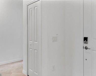 14882 Portico Boulevard - Photo Thumbnail 4