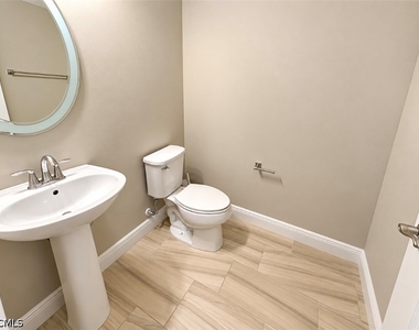 12725 Astor Place - Photo Thumbnail 11