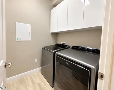 12725 Astor Place - Photo Thumbnail 12