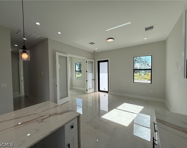 824 Dawhert Avenue S - Photo Thumbnail 33