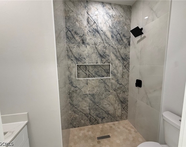 824 Dawhert Avenue S - Photo Thumbnail 15