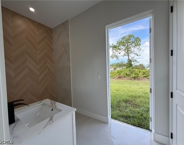 824 Dawhert Avenue S - Photo Thumbnail 9