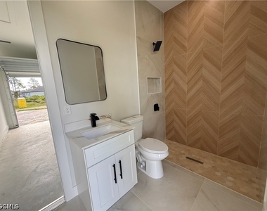 824 Dawhert Avenue S - Photo Thumbnail 10