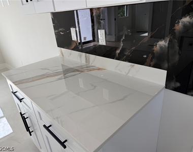 824 Dawhert Avenue S - Photo Thumbnail 31
