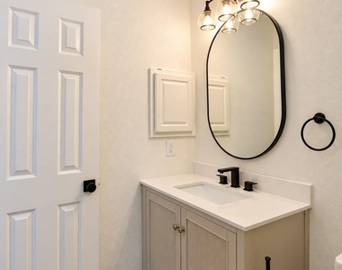 2922 Veva Drive - Photo Thumbnail 18