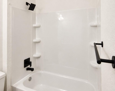 2922 Veva Drive - Photo Thumbnail 19