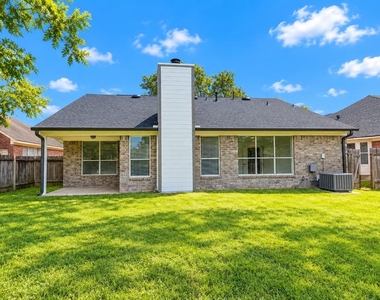 2922 Veva Drive - Photo Thumbnail 25