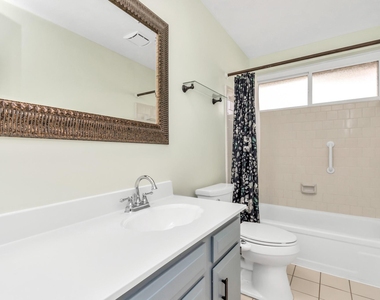 16814 Cobble Ridge Drive - Photo Thumbnail 20