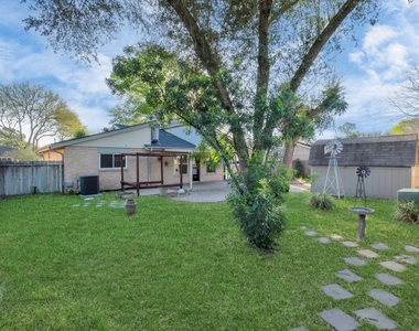 16814 Cobble Ridge Drive - Photo Thumbnail 23