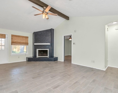 16814 Cobble Ridge Drive - Photo Thumbnail 6